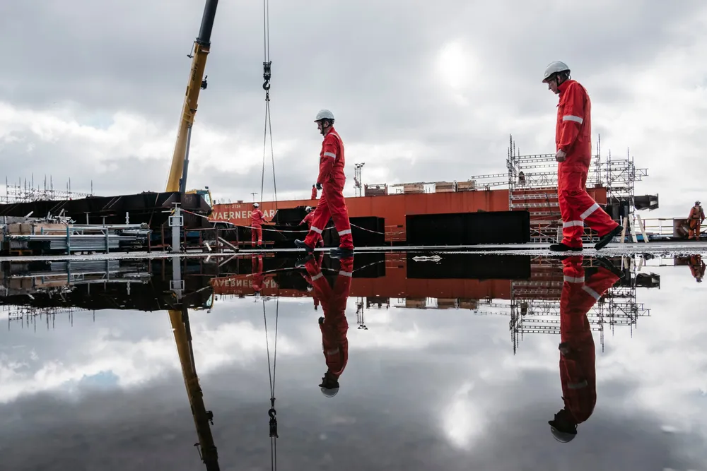I utgangspunktet har Norge stor knapphet på ingeniører og industriarbeidere, skriver Steinar Juel.