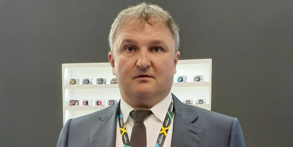“At this time of year, prices for pollock are usually significantly higher. Most likely, the reason is the weak Russian ruble against the US dollar, which makes the current low pollock prices acceptable for Russian suppliers, and they agree to sell pollock in dollars cheaper than usual at this time of year,” Efremov told IntraFish.