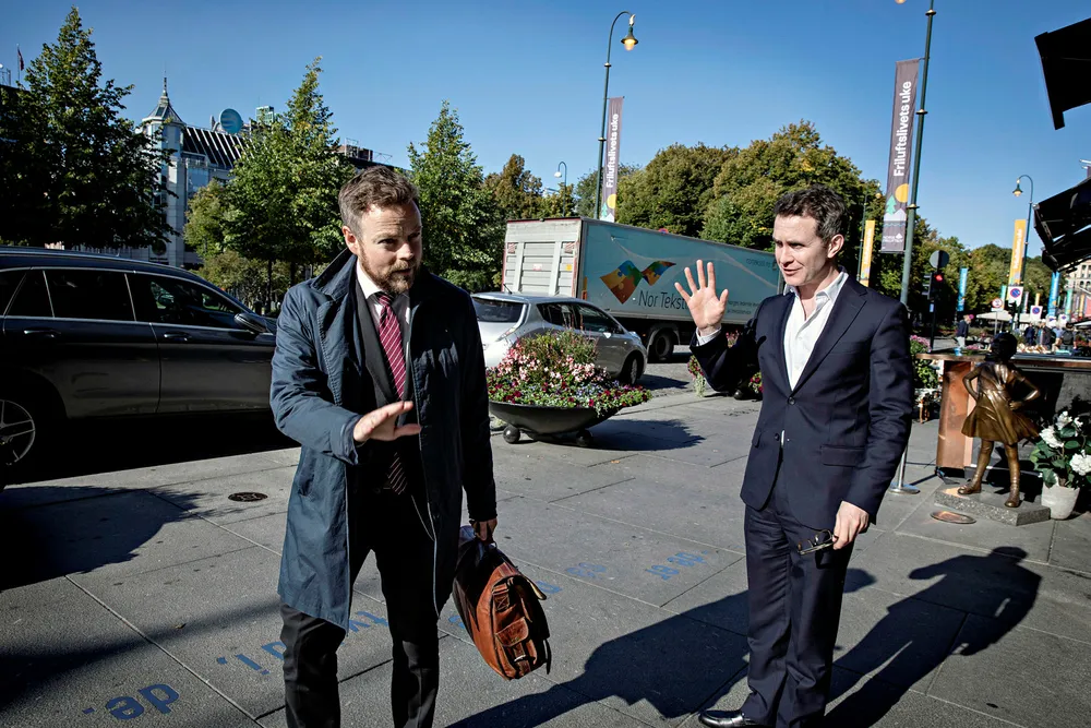 Næringsminister Torbjørn Røe Isaksen (H) klarte før statsråd på Slottet fredag å møte forfatteren av «The Strange Death of Europe», Douglas Murray. Høyre-politikeren mener Murrays boktittel er for pessimistisk, men deler analysen og historiebeskrivelsen om hvorfor Europa har taklet masseinnvandringen så dårlig.