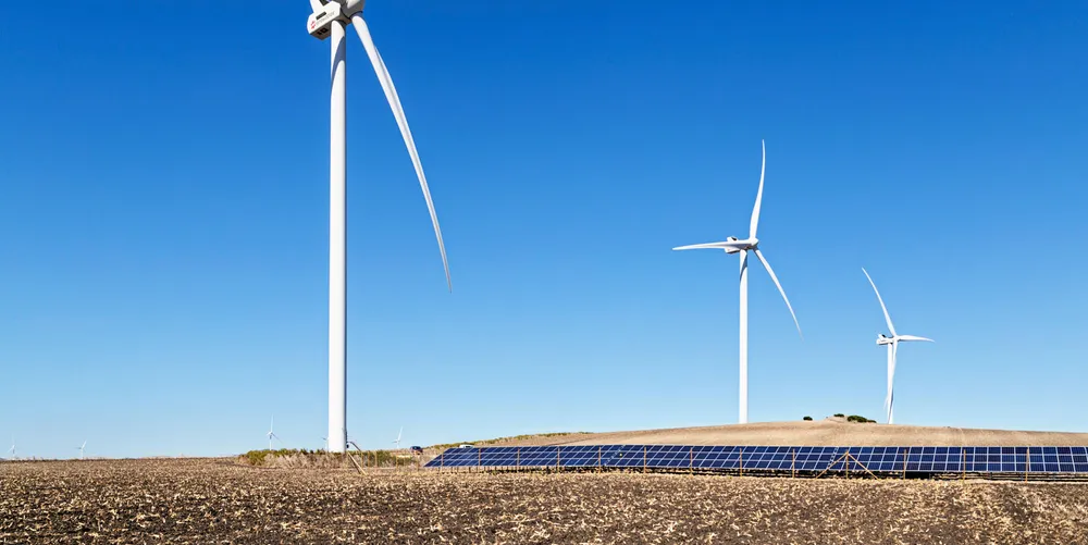 Hybrid plant; EDPR to expand both wind and solar in North America