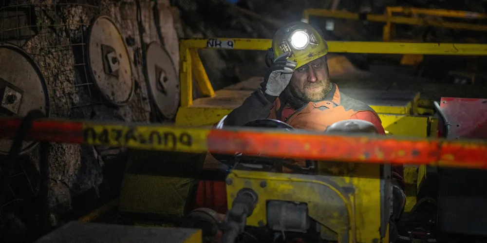 Vi vet ennå for lite om konsekvensene av mineralutvinning på havbunnen til at regjeringen kan åpne opp for en slik satsing. Mer forskning er viktig før en slik satsing kan gjennomføres, mener Fiskeribladet.