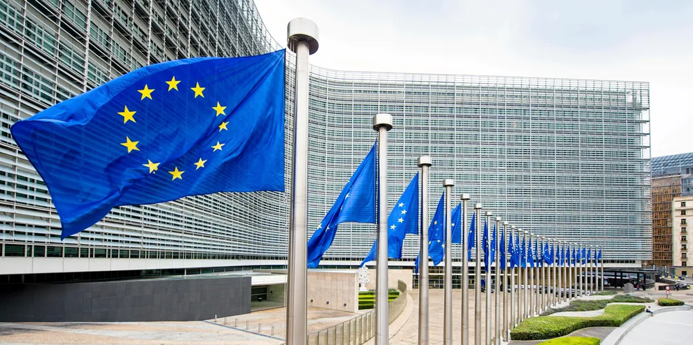 Drapeaux Berlaymont . Berlaymont building of the European Commission.