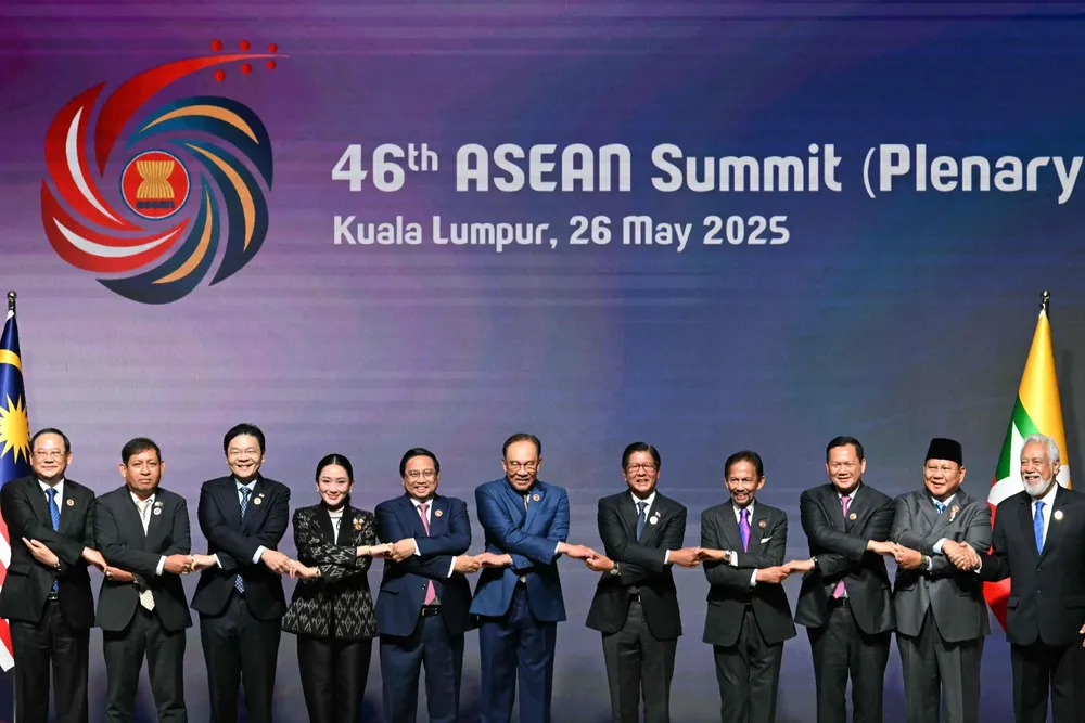 De sørøstasiatiske landene forsøker å navigere seg gjennom handelskriger og nye geopolitiske utfordringer. Her fra åpningen av Asean-toppmøtet i Kuala Lumpur på mandag.
