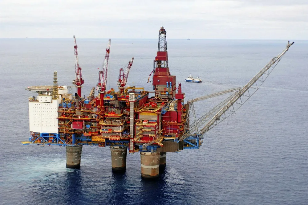 Safety issues: Gullfaks C platform