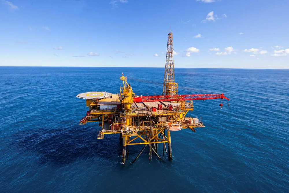 Old workhorse: the Maui field, Taranaki basin, New Zealand