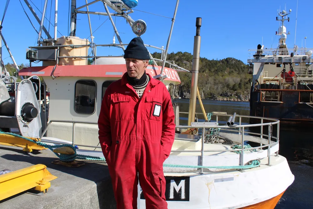 Karl Helge Seyffarth håper på et godt drivgarnsfiske en time av land.