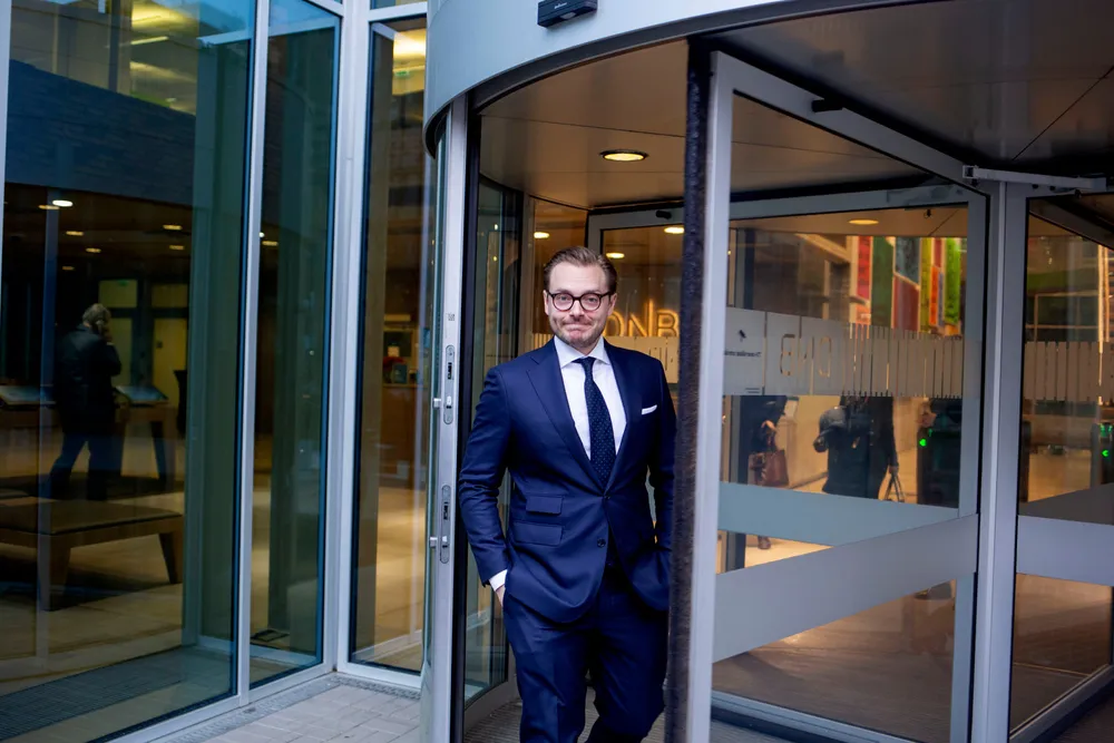 Også urolige markeder sikrer høye inntekter for Norges største meglerhus DNB Markets, og leder Alexander Opstad.