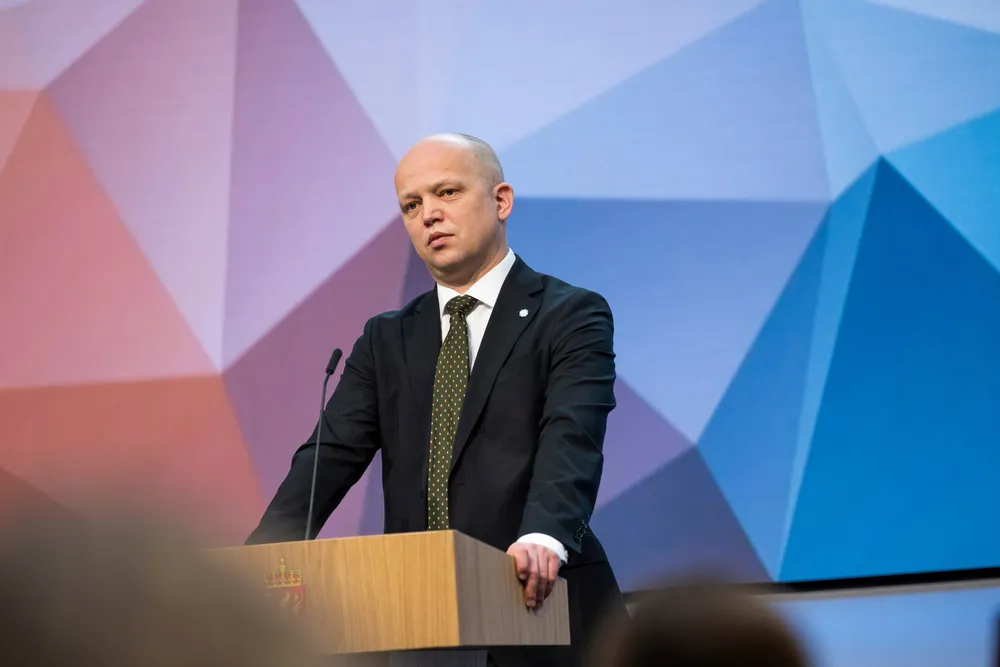 Det finnes flere verktøy i den finanspolitiske kassen enn dagens debatt gir inntrykk av, skriver innleggsforfatter Tiril Rustand Halvorsen. Her finansminister Trygve Slagsvold Vedum.