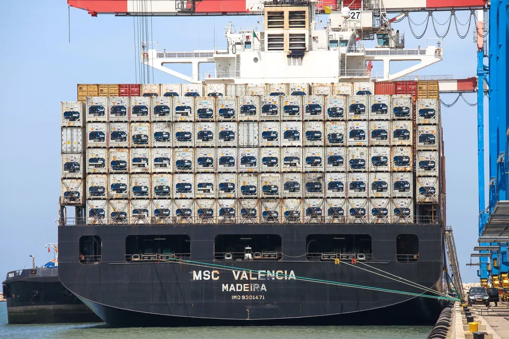A rush of exports from shrimp producing countries in Asia is adding to pressure on the freight network as suppliers attempt to beat the deadline when US President Donald Trump is expected to impose higher tariffs.