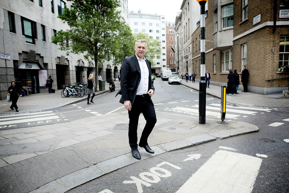 Ifølge styreleder Sven Ombudstvedt i Norske Skog as betyr torsdagen rettsavgjørelse i London at salget av Norske Skogs papirfabrikker kan gjennomføres som planlagt. Foto: Jeff Gilbert