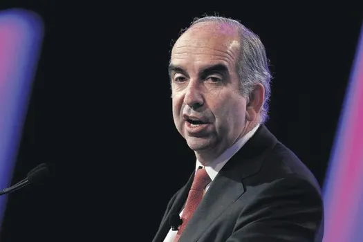 Roles to split: Hess chairman and CEO John Hess to lose one of titles