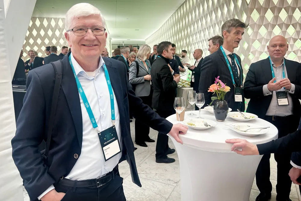 Både Norge og Steinar Juel må tilpasse seg det som foregår i verden, skriver artikkelforfatteren.