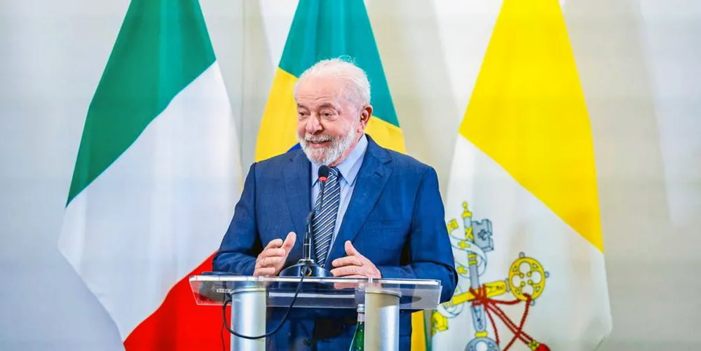 Like his predecessor Brazil's President Luiz Inacio Lula da Silva is under pressure to help out the tilapia industry.