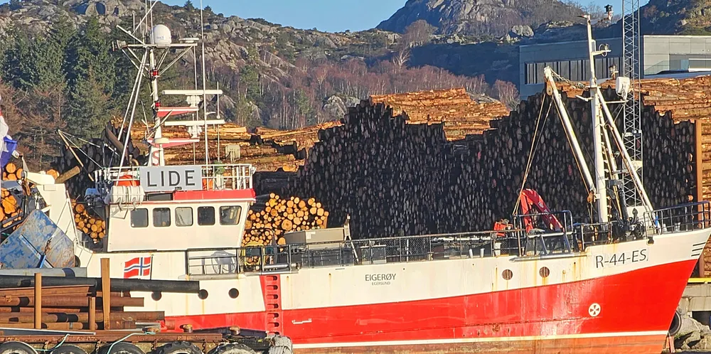 Reketråleren «Eigerøy» ligger for tiden På Eigerøy i Egersund. Banken har forsøkt å selge den for 9,5 millioner kroner.