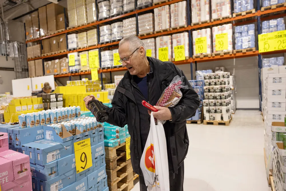 – Jeg handler her nesten hver dag, sier stamkunden Rune Furulund hos Havaristen.