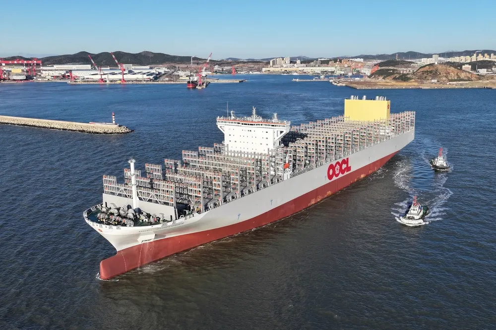 The 16,828-teu OOCL Sunflower (built 2025) operates on the trade from Asia to the US West Coast.