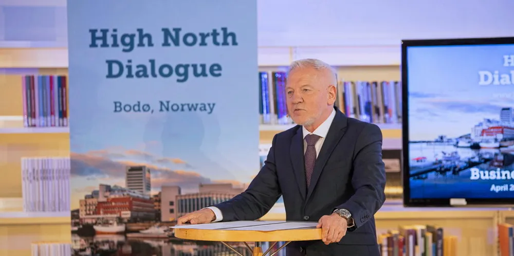 Regjeringen må opprettholder fiskeriforvaltningssamarbeidet med Russland, og ikke stenge norske havner for russiske fartøy, skriver Frode Mellemvik, professor og direktør ved Nordområdesenteret, Nord universitet. Bildet er fra High North Dialogue 2021.