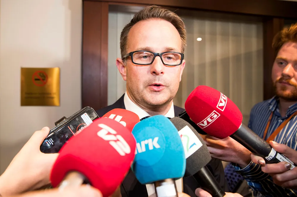 Riksmekler Mats Wilhelm Ruland sier meklingen i statsoppgjøret fortsatt pågår.