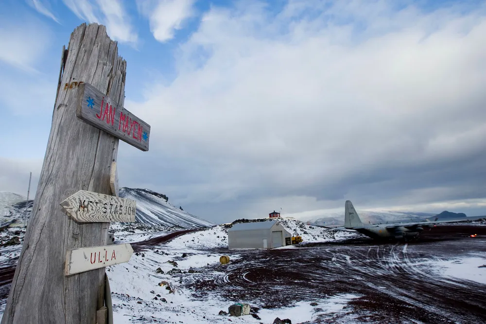 Uvanlig kraftig jordskjelv på Jan Mayen natt til fredag.