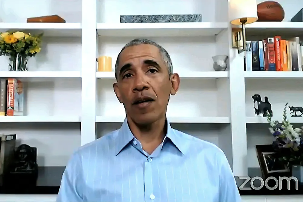 Tidligere president Barack Obama talte onsdag til unge amerikanere om den dramatiske situasjonen USA står i etter drapet på George Floyd.