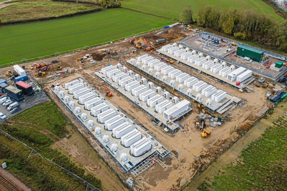 Pillswood-prosjektet skal nå ha installert det største batteriet i Europa målet etter lagringskapasitet.