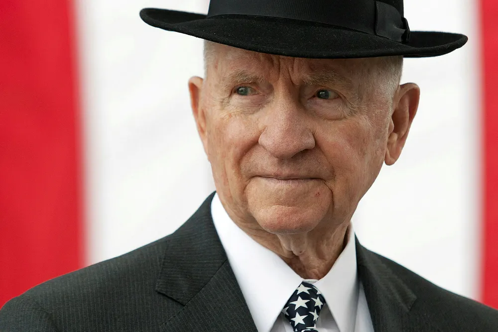 H. Ross Perot, mangemilliardær, tekno-gründer, og tidligere presidentkandidat.