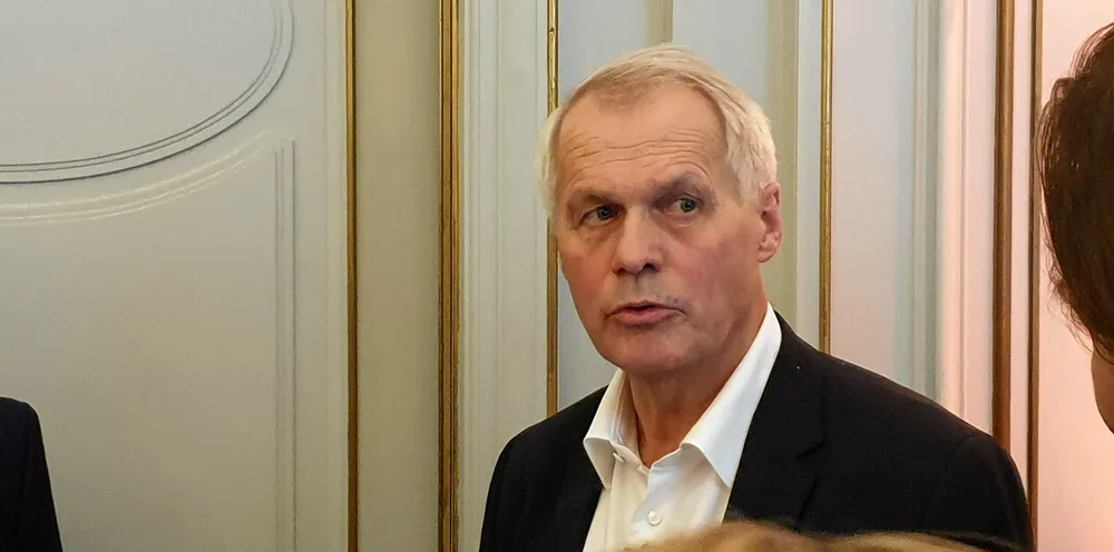 Gustav Witzøe i Salmar. Selskapet byr nå på NRS-aksjene.