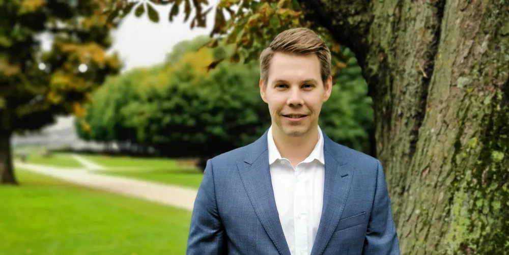 rpt - Jeg brenner for å skape et bærekraftig samfunn og ønsker å fremme den gode norske vannkraften i overgangen til fornybarsamfunnet, sier Kristian Dahl Larsen.