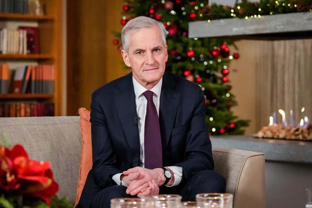 Det var ikke særlig optimisme å spore i statsministerens nyttårstale heller, skriver artikkelforfatteren. Statsminister Jonas Gahr Støre holdt sin nyttårstale fra statsministerboligen.