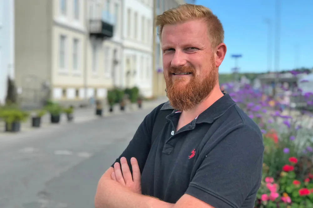 Ola Christian Olsen i Olsen gruppen har solgt ringnotbåten «Norderveg» til snøkrabberederiet Ocean Venture i Bergen.