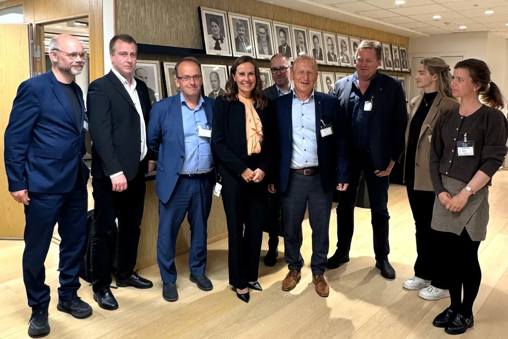 Representanter fra Fiskarlaget og Kystfiskarlaget har vært i flere møter med fiskeri- og havbruksminister Marianne Sivertsen Næss om sporing- og rapportering den siste tida.