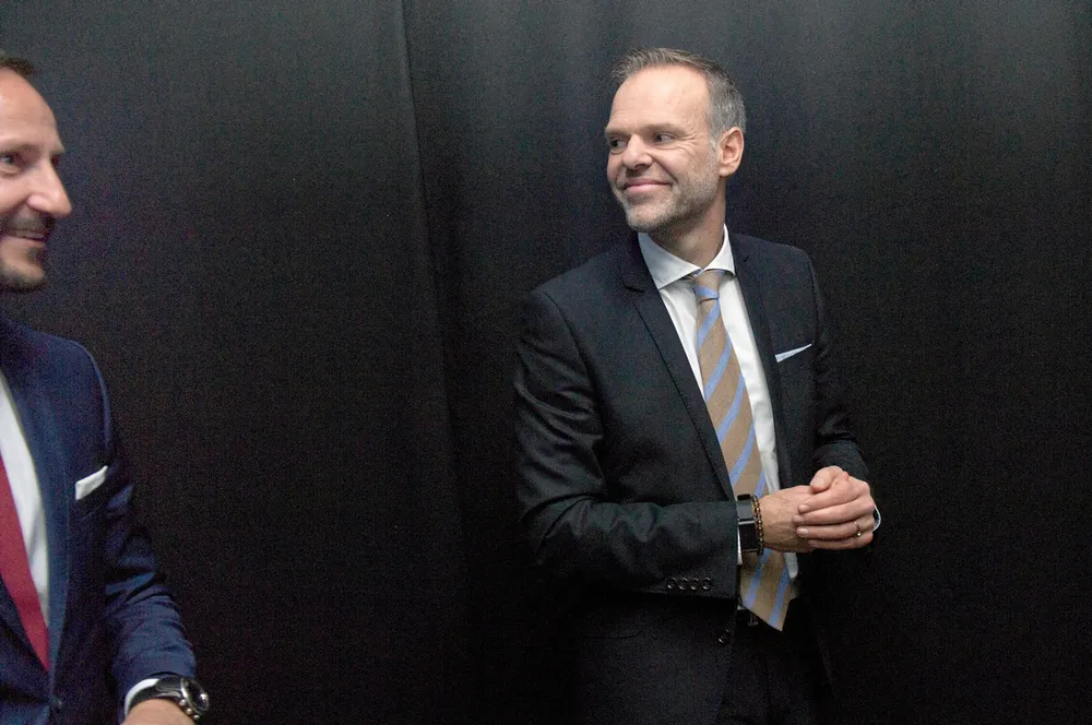 Tore Ulstein kan smile etter at Ulstein verft skal bygge nye servicefartøy CSOV-båter for det tyske rederiet Bernhard Schulte Offshore.