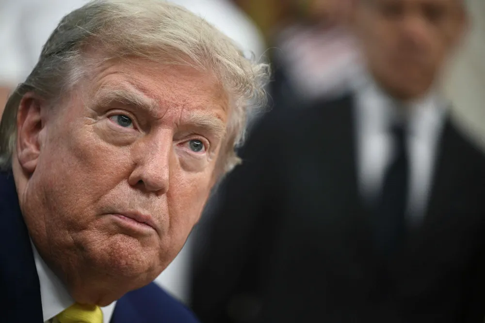 Mens Trump tok imot Juventus-spillere på onsdag, tilspisses konflikten innad i MAGA-bevegelsen rundt mulig amerikansk involvering i konflikten mellom Israel og Iran.