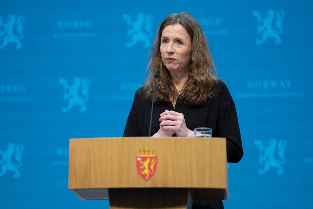 Justis- og beredskapsminister Astri Aas-Hansen (Ap) bør gå en runde til med endringsforslagene i sivilbeskyttelsesloven.