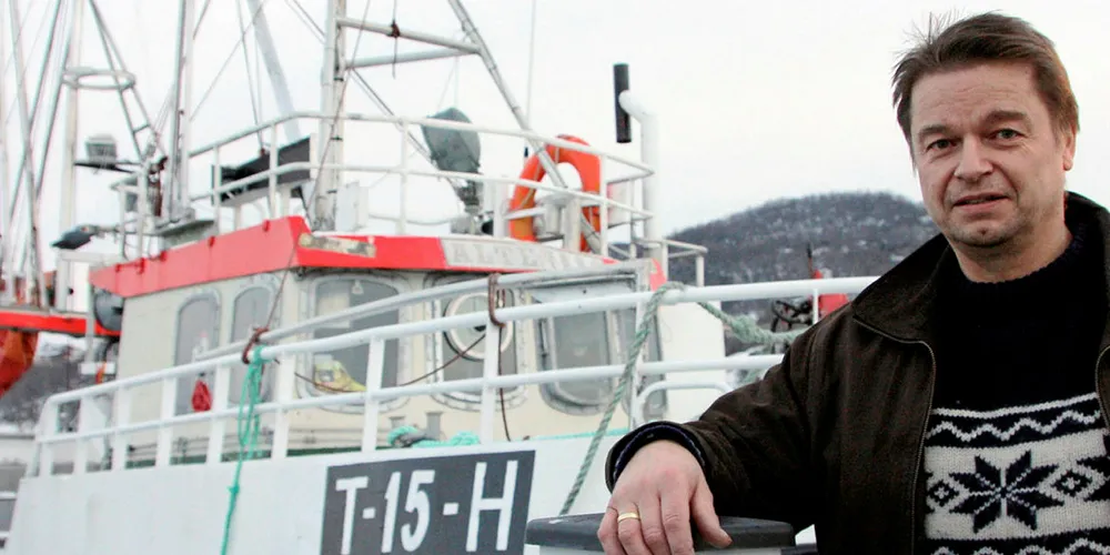 ÅPEN GRUPPE: Roald Kraagh og kystfiskebåten «Altevaag» fra Harstad er for tida i Tufjord i Finnmark for å fiske årets åpen gruppe-kvote.