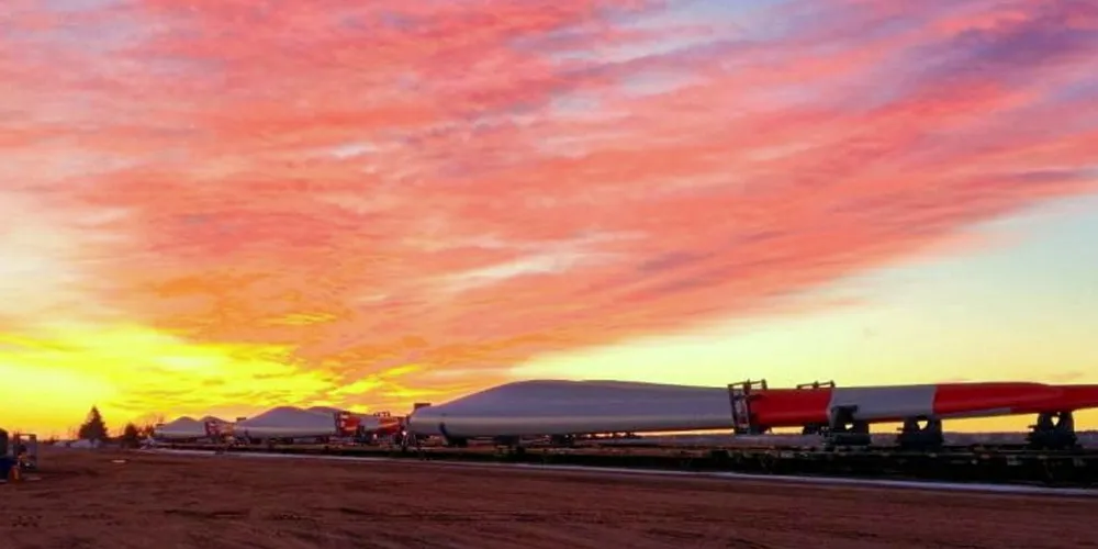 Vestas V163-4.5 wind turbine blade measuring 80 metres is the longest transported across the US railroad network