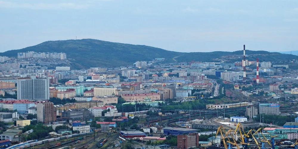 STENGER: Området øst for Murmansk er et populært område for fritidsfiskere. Men guvernørene i Murmansk fylke vil ikke ha moskovitter og folk fra andre storbyer inn i sitt fylke og smitte befolkningen der med koronaviruset.