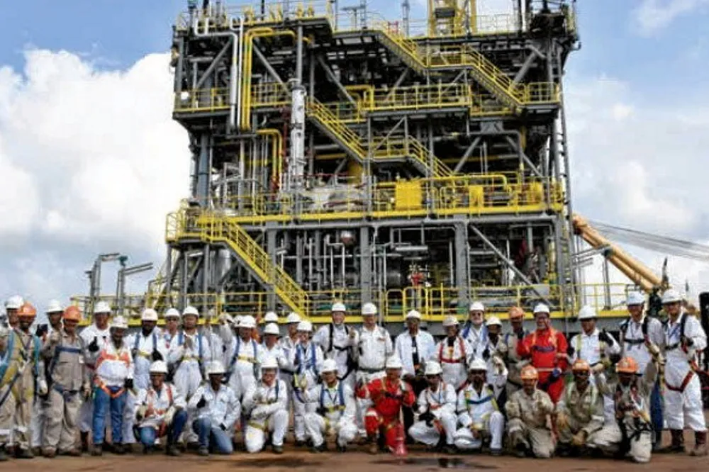 Dyna-Mac workers: in the fabrication yard in Singapore