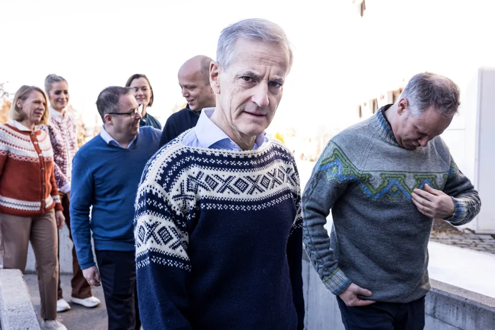 Regjeringens budsjettkonferanse på Klækken var som vanlig med strikkegenser og overdrevet folkelighet, skriver Kalle Moene.