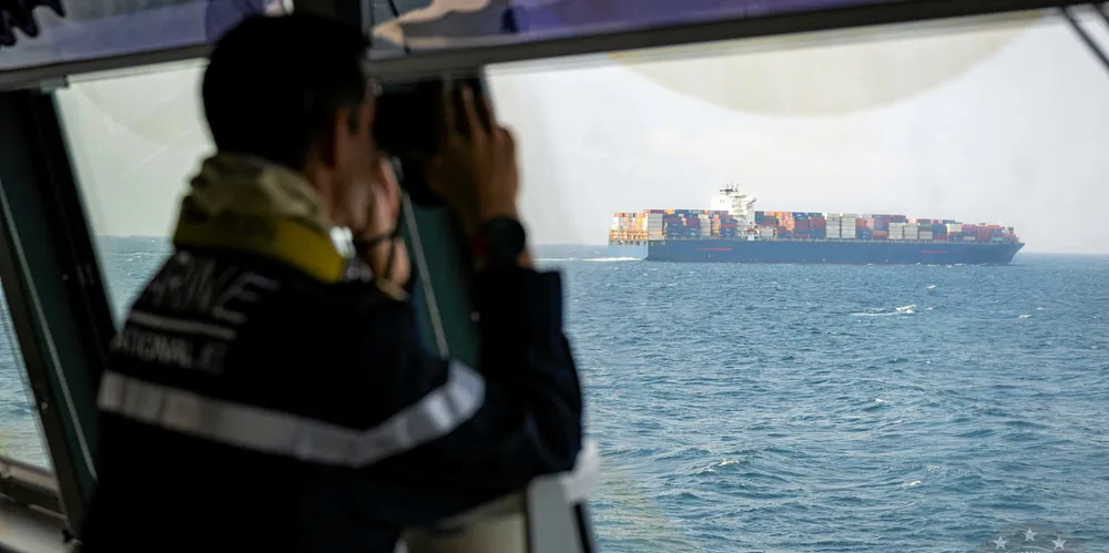 A French destroyer operating with the EUNAVFOR Aspides force protects merchant vessels off Yemen.