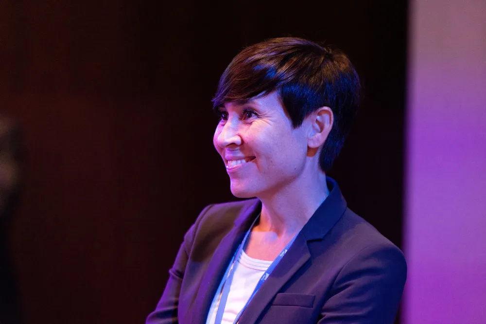 Ine Eriksen Søreide (H) vil ha svar på nye spørsmål rundt Equinors kontrakt med Cosl.
