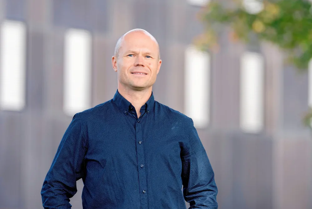 Professor Bård Misund ved Handelshøyskolen ved Universitetet i Stavanger. Han stusser over summen som Finansdepartementet har fått inn så langt på grunnrenteskatten.