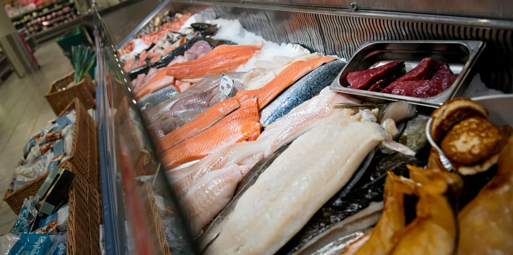 Koronarestriksjoner og endret handelsmønster satte stopper for fiskebutikk i Oslo.