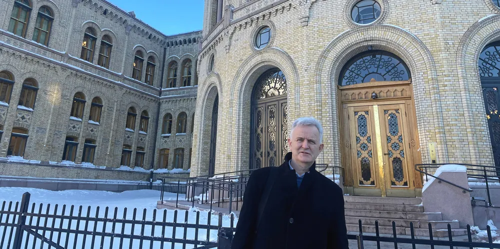 Arve Myklebust i Pelagisk Forening var nylig på Stortinget for å snakke med politikere om kvotemeldingen. Han mener de mangler viktig informasjon om strukturkvoter og kvotetak.
