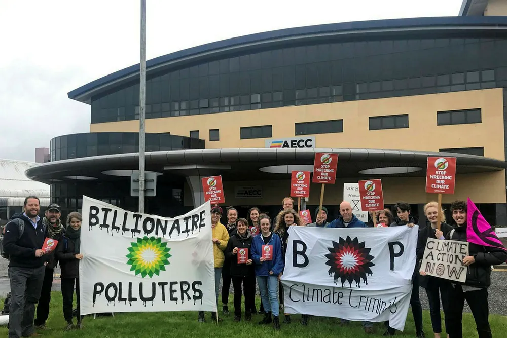 Greenpeace protest continue: Aberdeen