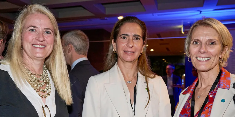 Diana Shipping principal Semiramis Paliou stands between Lois Zabrocky of International Seaways (left) and Philippa Charlton of Lloyd’s Register.
