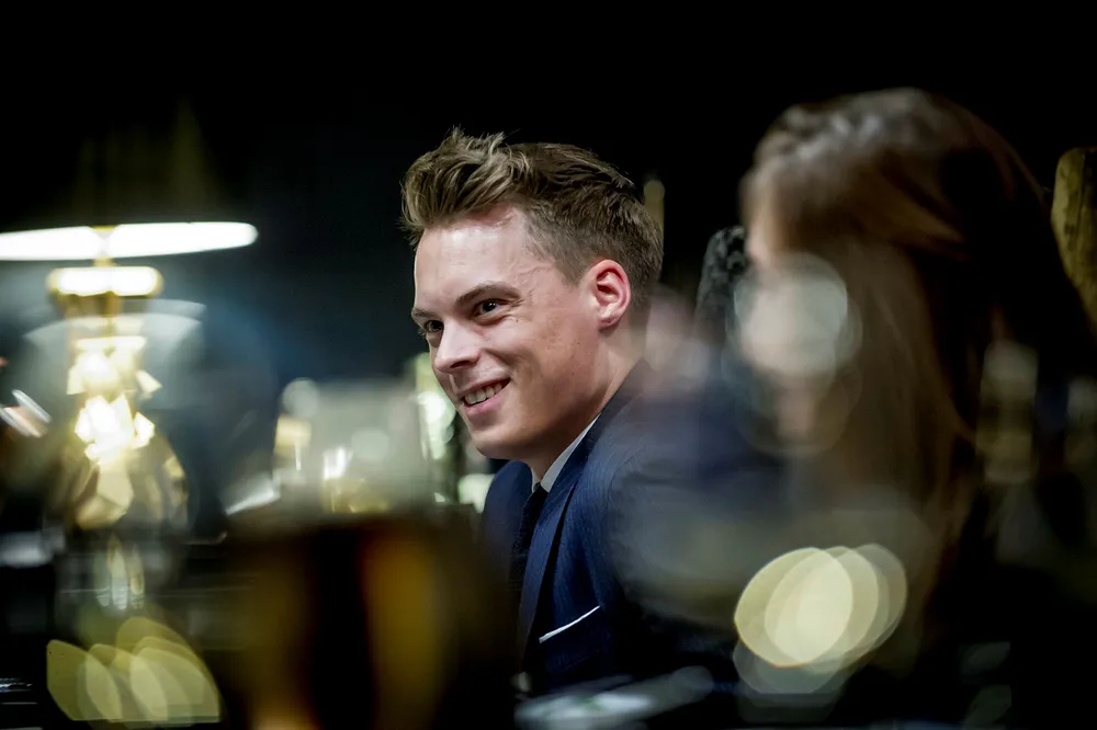 Gustav M. Witzøe har i flere år vært blant Norges aller rikeste. I fjor falt han langt ned på listen etter at familiens investeringsselskap Kverva har vært igjennom en omfattende omorganisering.