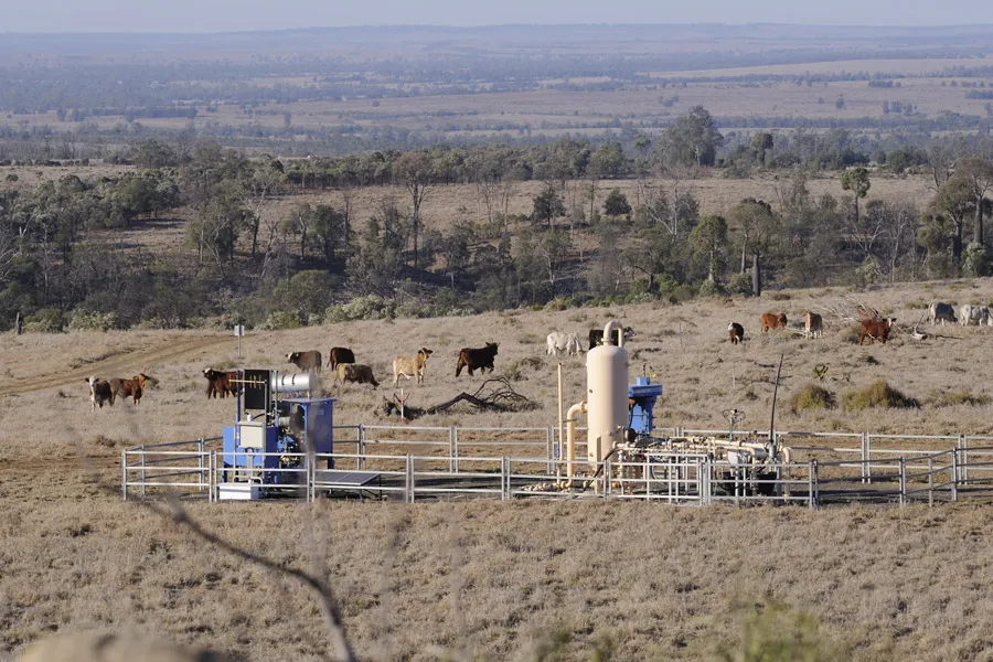 Drilling work: a coalbed methane well to feed the Australia Pacific LNG project in Queensland