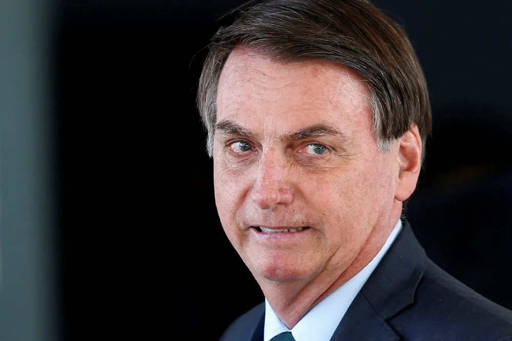 Brasils organisasjon for urfolk (APIB) varsler søksmål mot Brasils president Jair Bolsonaro etter det de mener er rasistiske kommentarer i en video publisert på sosiale medier. Foto: Eraldo Peres / AP / NTB scanpix