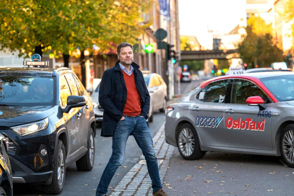 – Samfunnet er i stor endring med færre privatbiler og behov for nye mobilitetsløsninger, sier Yango-sjef Erlend Eidsvoll.
